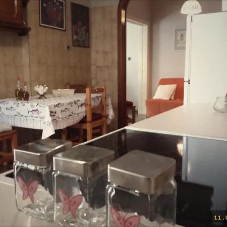 Spacious For Families & Friends Naousa